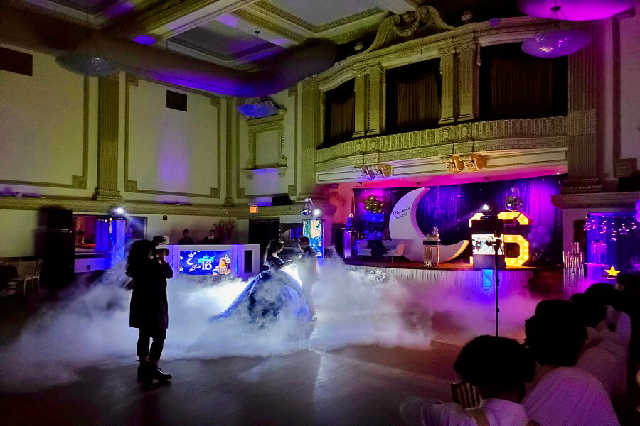 Cold pyro special effects shots for events in Delhi